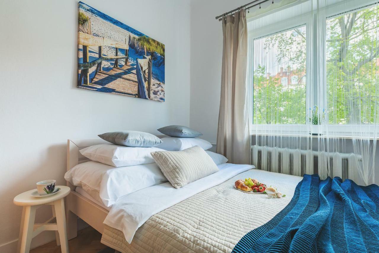 Zbawiciela Square P&O Serviced Apartments Varsavia Esterno foto
